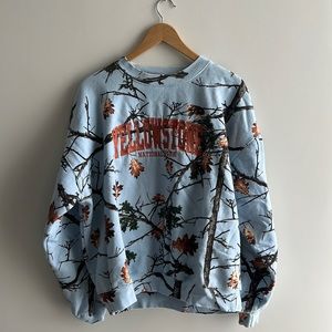 Vintage Yellowstone sweater, XL